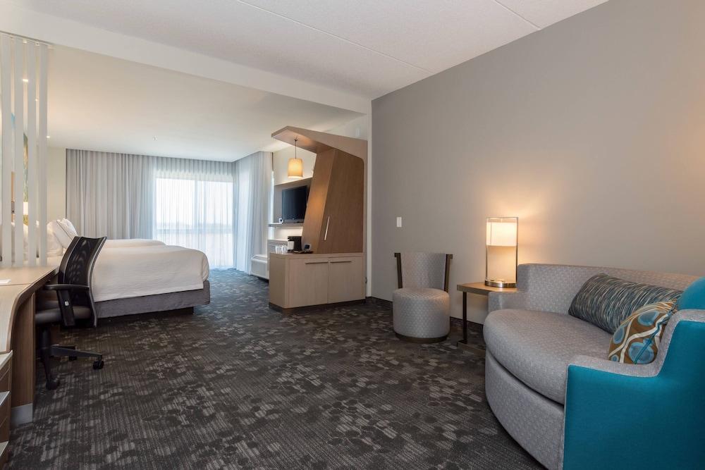 Courtyard By Marriott Seattle Northgate Ξενοδοχείο Εξωτερικό φωτογραφία